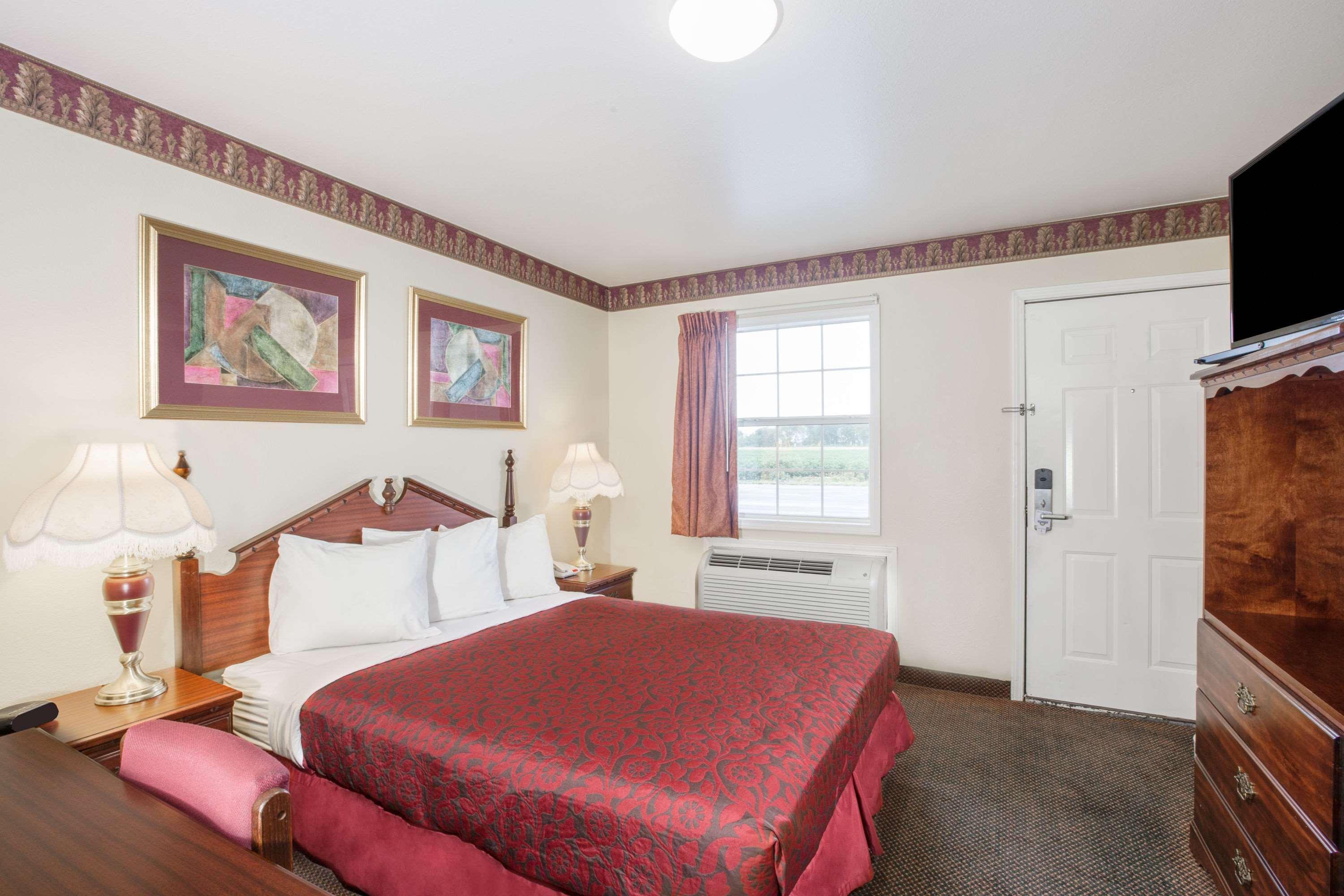 Days Inn By Wyndham Trumann Ar Exterior photo